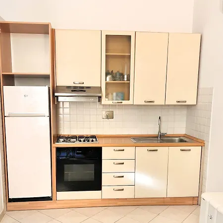 Cavour 3 - Monolocale Luminoso A Due Passi Dalla Torre Apartament Piza